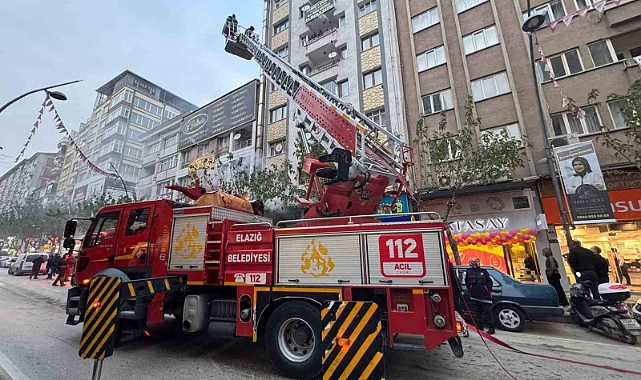 Elazığ’da dönercide korkutan yangın