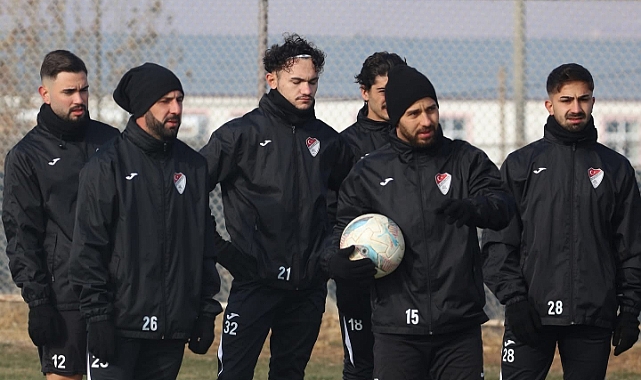 Elazığspor, Mersin’e 19 futbolcuyla gitti