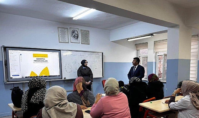 Eleşkirt’te velilere Türkiye Yüzyılı Maarif Modeli semineri verildi