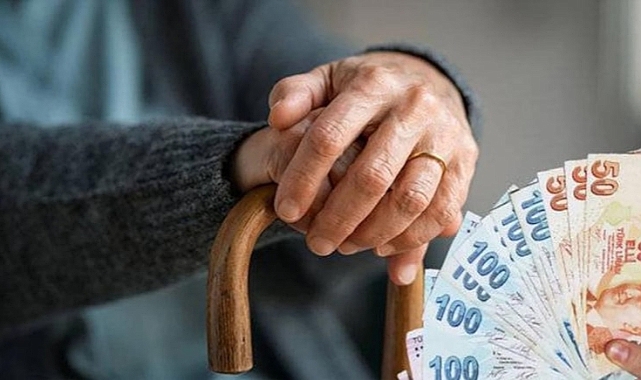Emekliye Seyyanen Zam Geliyor...
