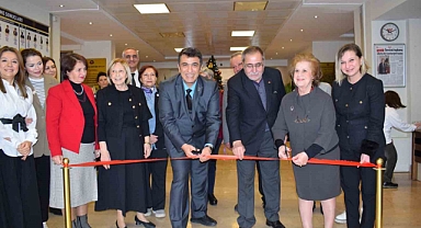 En anlamlı günde en anlamlı sergi