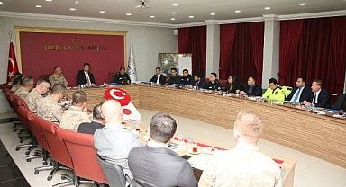 Erciş’te yılsonu değerlendirme ve asayiş toplantısı” yapıldı