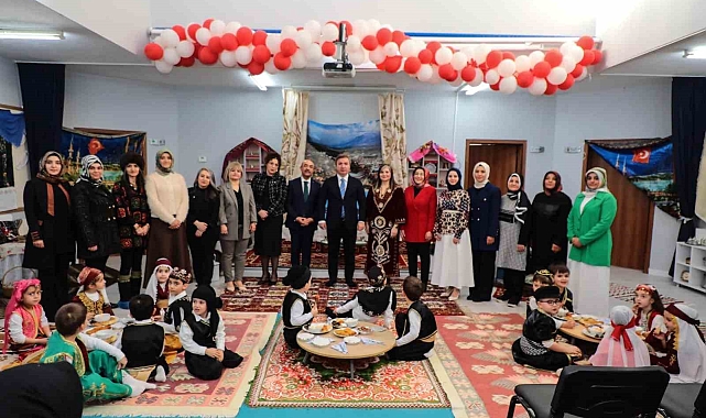 Erzincan Valisi Hamza Aydoğdu anaokulu öğrencilerinden renkli program
