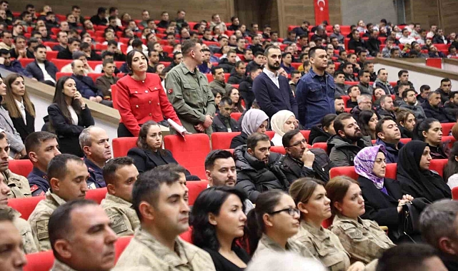 Erzincan'da "En İyi Narkotik Polisi Anne" programı düzenlendi