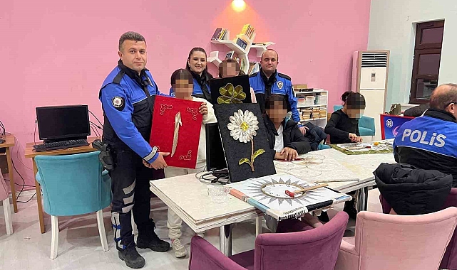 Erzincan'da öğrencilere "Filografi" kursu açıldı