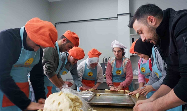 Erzurum'da Mutlu Kafe’den gülümseten anlar