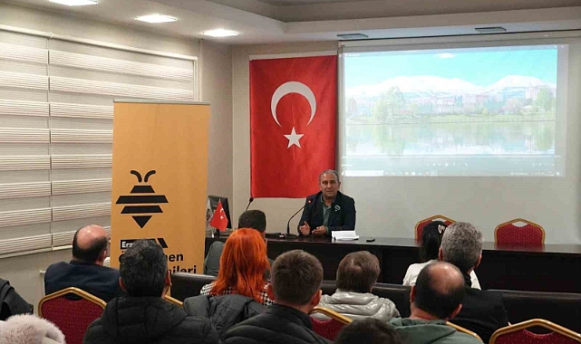 Erzurum’da “Öğretmen Akademileri” buluşmaları sürüyor