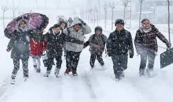 Erzurum'da yarın (19 Aralık Perşembe) okullar tatil mi?