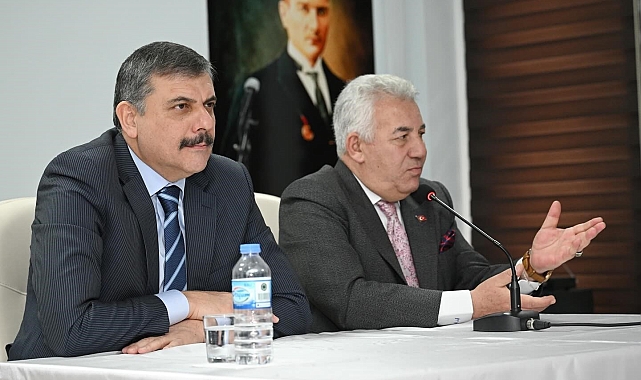 Erzurum Valisi Mustafa Çiftçi tecrübelerini öğrencilere anlattı