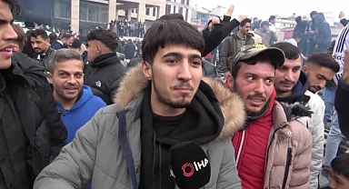 Esad ülkeyi terk etti Adana’daki Suriyeliler kutlama yaptı