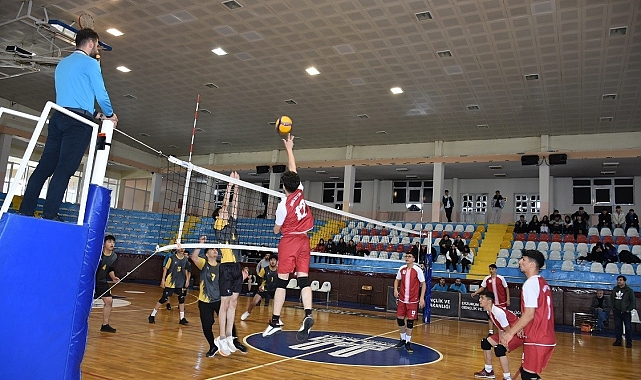 Filenin şampiyonu Reşit Karabacak Spor Lisesi