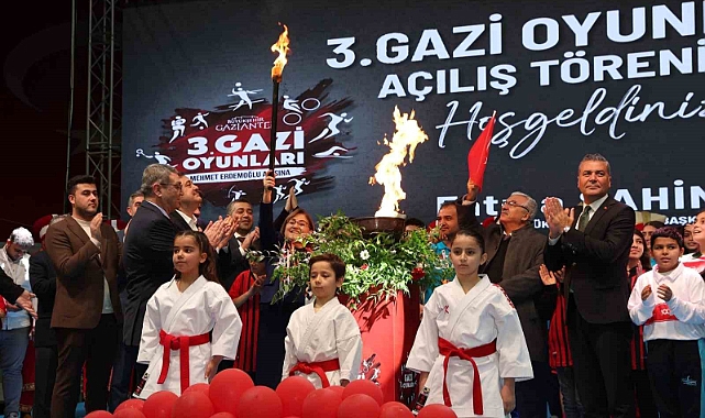 Gaziantep’te ’3. Gazi Oyunları’ görkemli törenle başladı