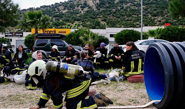 Gönüllü itfaiyeci eğitimleri devam ediyor