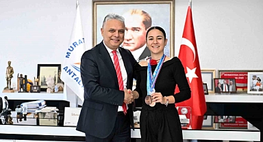 Güneşin kenti Antalya’dan buz pateninde Avrupa 2’nciliğine