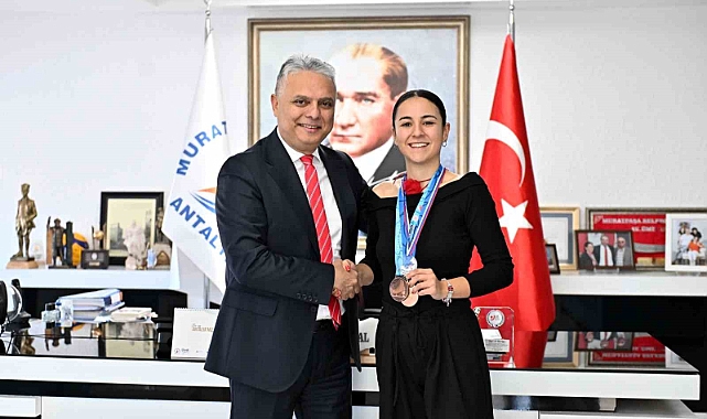 Güneşin kenti Antalya’dan buz pateninde Avrupa 2’nciliğine