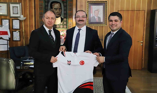 Hacımüftüoğlu’na teşekkür ziyareti