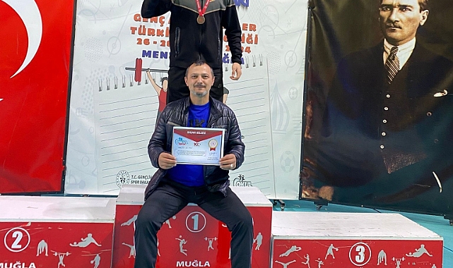Halterde Enes Efe Aydın Türkiye 3. oldu