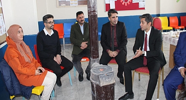 Hamur'da Kitap Okuma Etkinliği Yapıldı