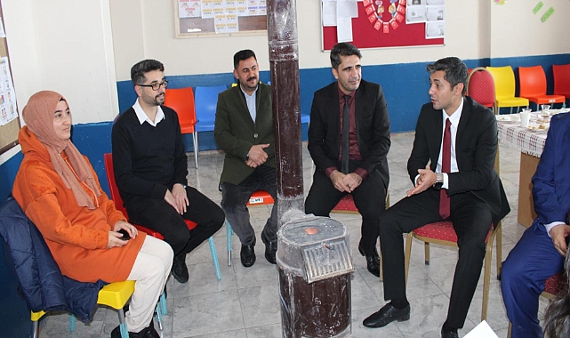 Hamur'da Kitap Okuma Etkinliği Yapıldı