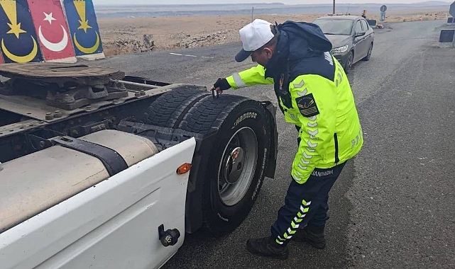 Jandarmadan kış lastiği denetimi