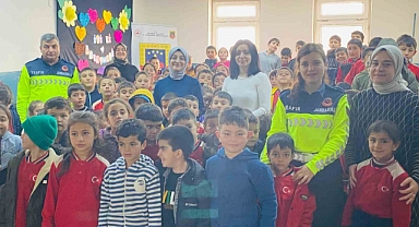 Jandarmadan öğrencilere trafik eğitimi