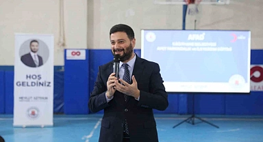 Kağıthane’de afet farkındalık eğitimleri devam ediyor