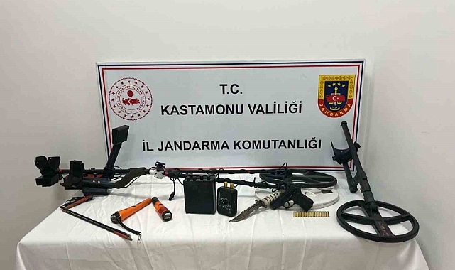Kastamonu’da kaçak define avcılarına jandarmadan baskın