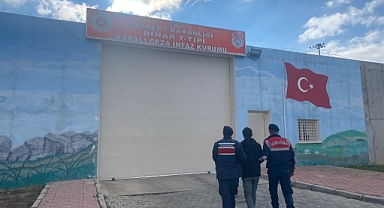 Kasten yaralama suçundan aranan şahsı jandarma yakaladı