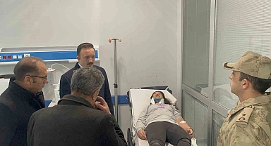 Kaymakam Bayram'dan yaralı öğretmenlere ziyaret