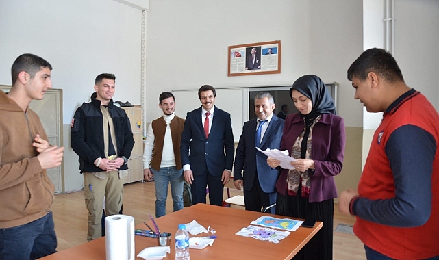 Kaymakam Duman, özel eğitime tabi öğrencilerle bir araya geldi