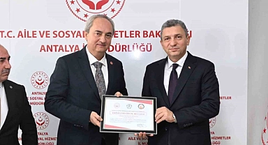 Kepez’in Şefkat ve Huzurevi’ne ‘Erişilebilirlik Belgesi’