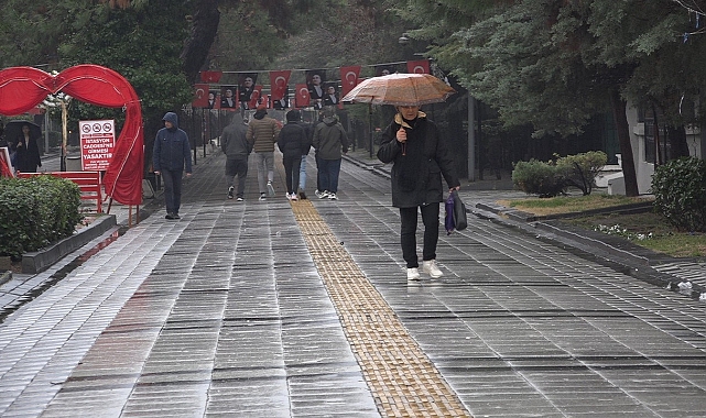 Kırklareli’nde sağanak yağış etkili oluyor
