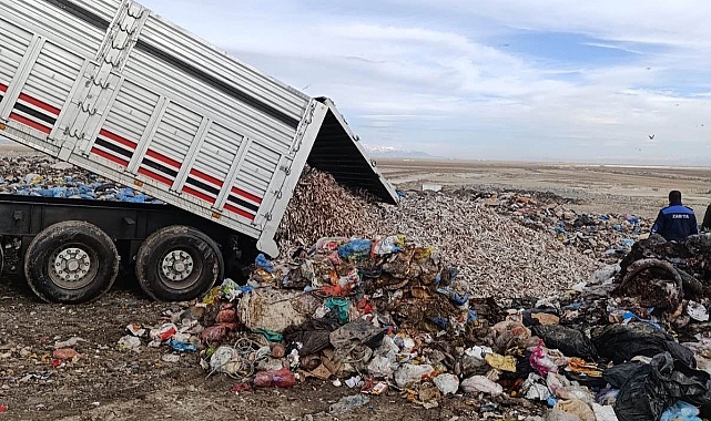 Konya’da tır dolusu kokmuş balık yakalandı