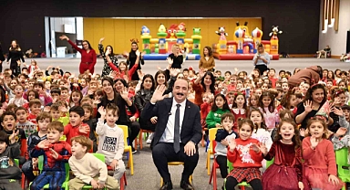 Konyaaltı Belediyesi’nden miniklere özel eğlence