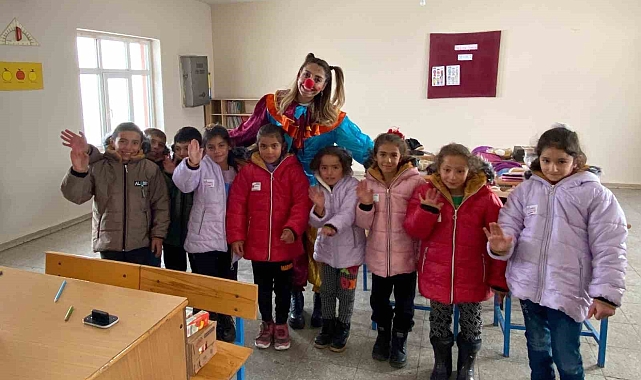 Köy okullarında Umutlu Yarınlar Derneği'nden anlamlı destek