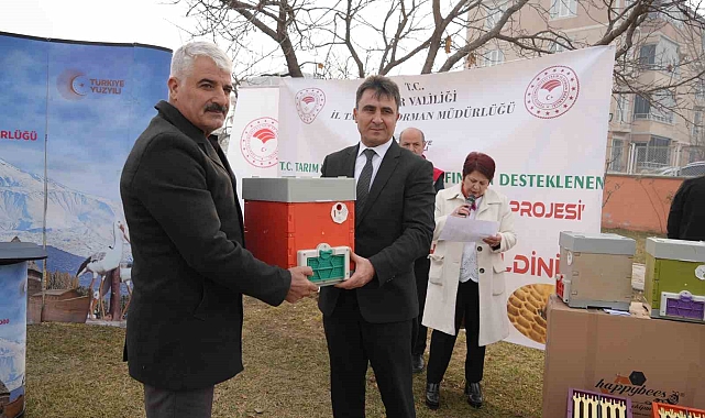 Kraliçe ana arılar Iğdır'da üretilecek