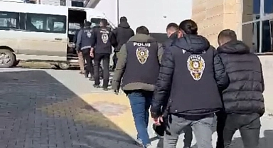 Kütahya’da yasa dışı bahis operasyonunda gözaltına alınan 5 şüpheli adli kontrol şartıyla serbest