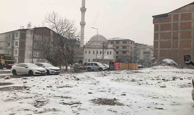 Malatya’da kar yağışı etkili oluyor