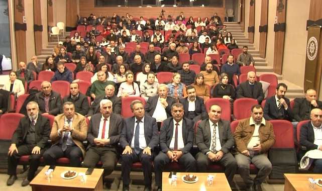 Malatya Turgut Özal Üniversitesi'nde 2. kayısı paneli