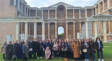 Manisalı kadınlar Salihli ilçesindeki güzellikleri keşfetti