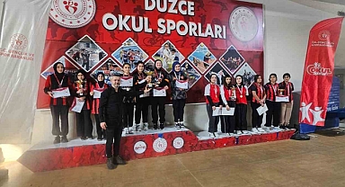 Masa tenisi yıldızlar şampiyonları belli oldu