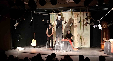 ’Memleket Meselesi’ oyununa yoğun ilgi