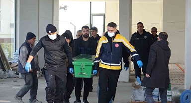 Mersin’de asansör boşluğuna düşen işçi hayatını kaybetti