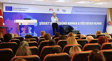Mersin’de kadınlara şiddetle mücadele yöntemleri anlatıldı