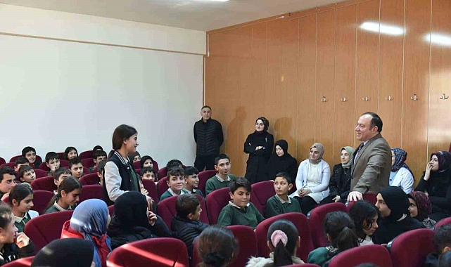 Milli Eğitim Müdürü Yıldız; “Her bahar bir çiçekle başlar”