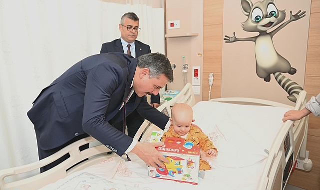 Miniklere sürpriz ziyaret
