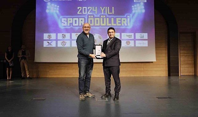 Müdür Taşdemir, yılın spor müdürü seçildi