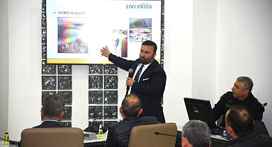 Muhtarlara ve sağlık amirliği personeline vektörle mücadele anlatıldı