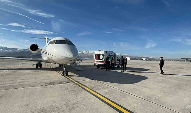 Muş'ta kalp rahatsızlığı olan bebek için ambulans uçak havalandı