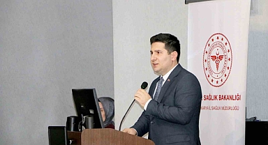 Normal doğumun önemine dikkat çektiler